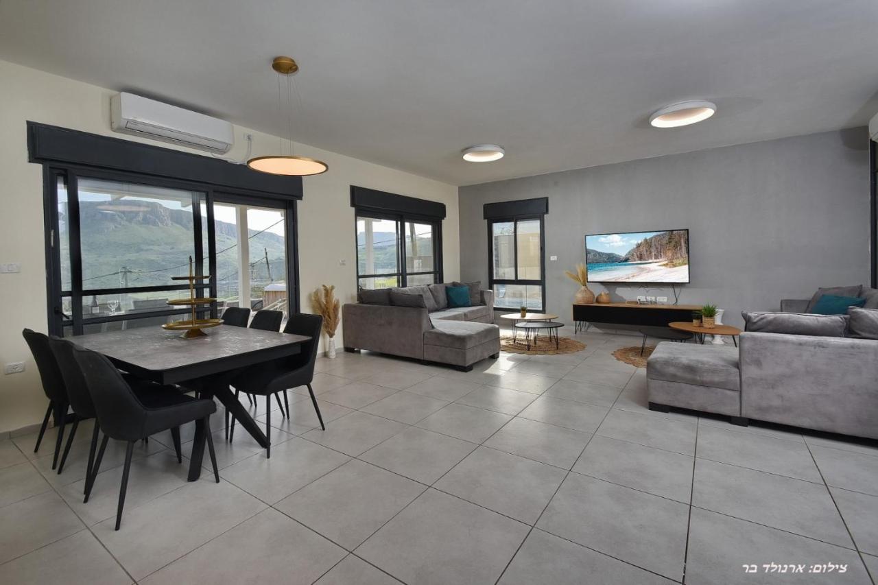 וילה מגדלא Villa Luaran gambar
