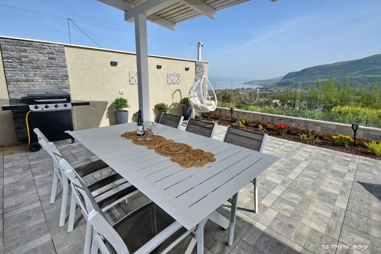 וילה מגדלא Villa Luaran gambar