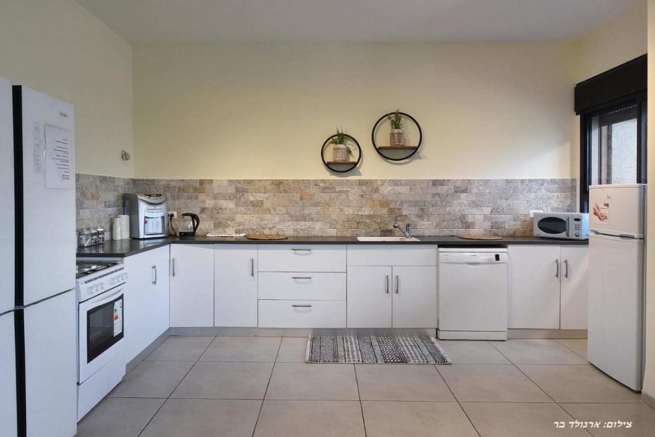 וילה מגדלא Villa Luaran gambar