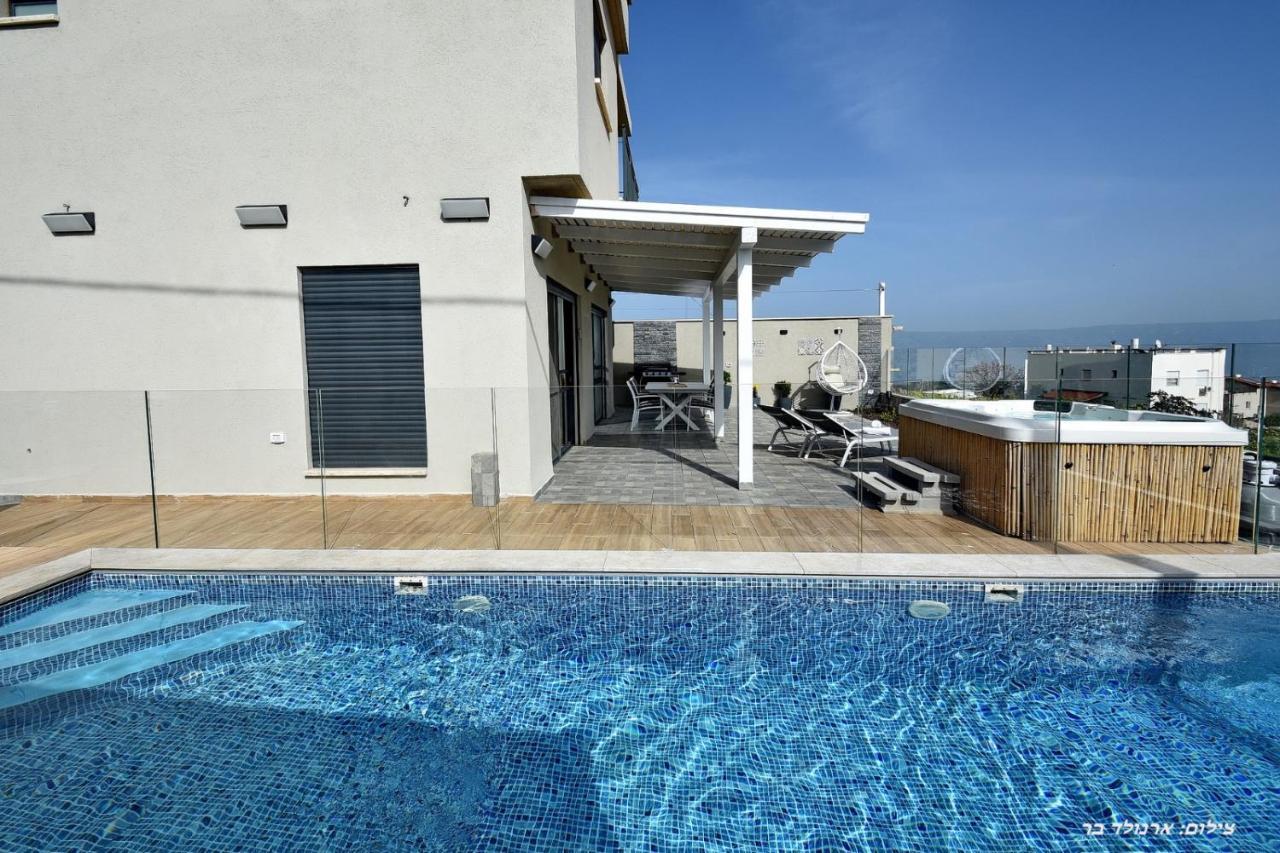וילה מגדלא Villa Luaran gambar