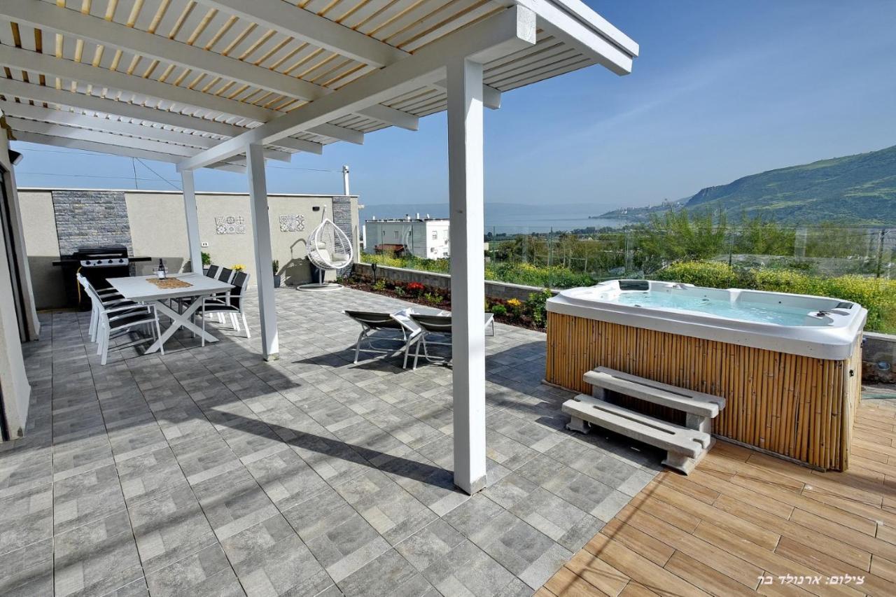 וילה מגדלא Villa Luaran gambar