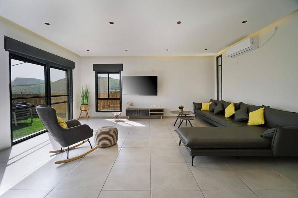 וילה מגדלא Villa Bilik gambar