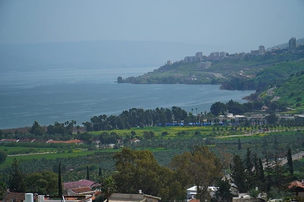 וילה מגדלא Villa Bilik gambar