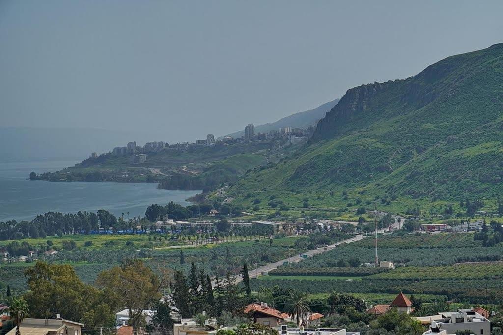 וילה מגדלא Villa Bilik gambar