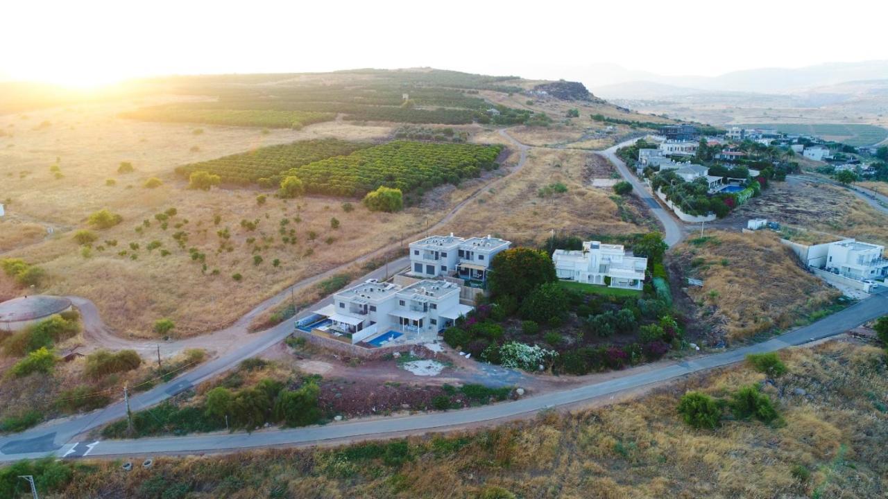 וילה מגדלא Villa Luaran gambar